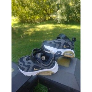 Nike Air Max 200Black Metallic Gold